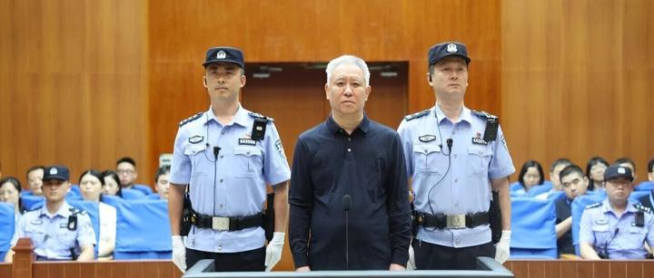 “工人将炮钉枪口对准自身,致胸部中钉死亡”,官方公布调查报告-新黄河APP